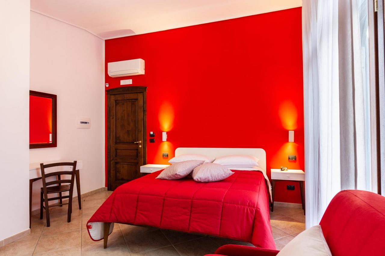Ohana Bed And Breakfast Кастелламмаре-ди-Стабия Экстерьер фото